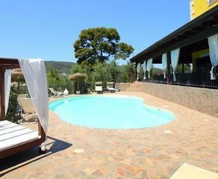 Borgo Del Nespolo Bed & Breakfast Peschici