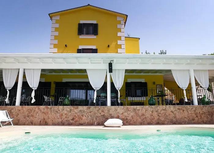 Borgo Del Nespolo Bed & Breakfast Peschici