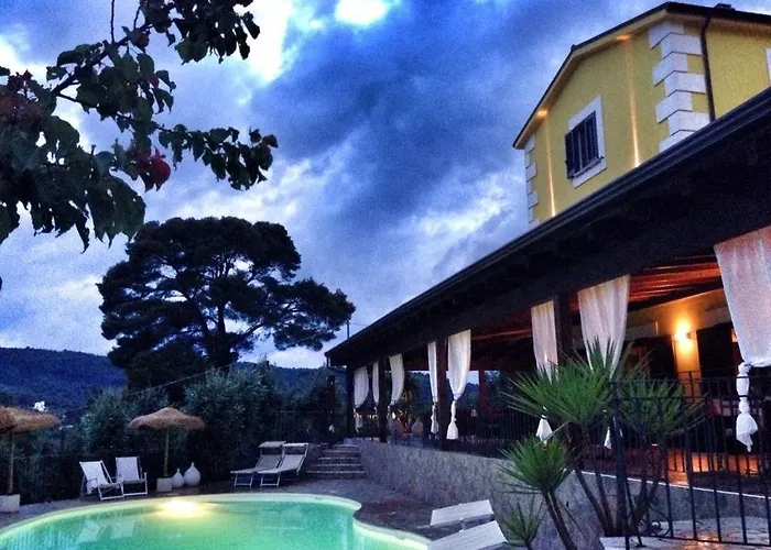 Borgo Del Nespolo 4*