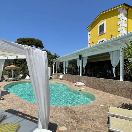 Borgo Del Nespolo Peschici