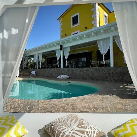 Borgo Del Nespolo Bed & Breakfast