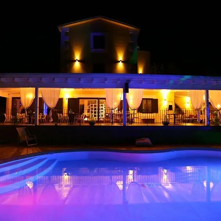 Borgo Del Nespolo Bed & Breakfast