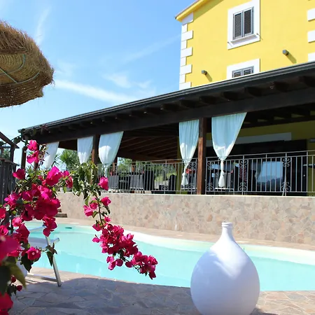 Bed & Breakfast Borgo Del Nespolo Peschici