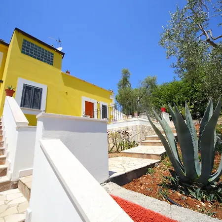 Borgo Del Nespolo 4* 佩斯基奇