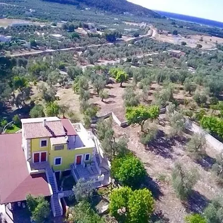 Borgo Del Nespolo 3*