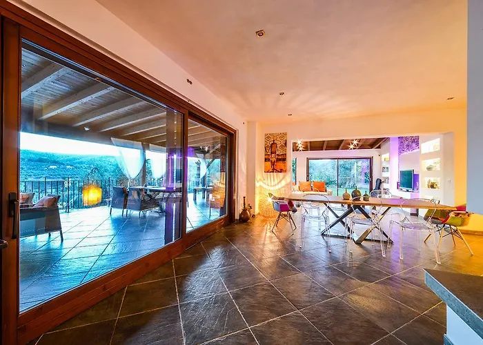 Borgo Del Nespolo 4* פסקיצ'י